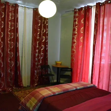Sole Rosso * Gênes